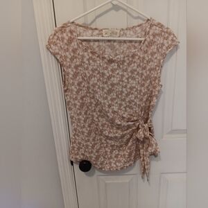 Sweet Wanderer Tan Floral Side-Tie Top. Medium.
